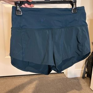 Lululemon Speed Up Mid-Rise Shorts 4”